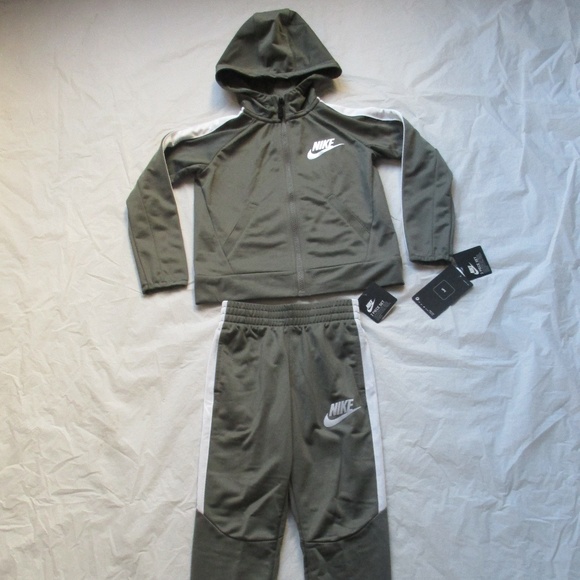 boys nike camo tracksuit